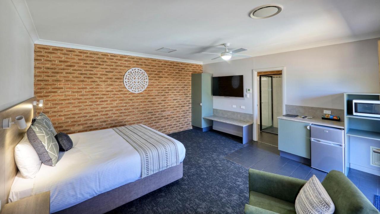 Hamilton Henry Parkes Motor Inn Eksteriør billede