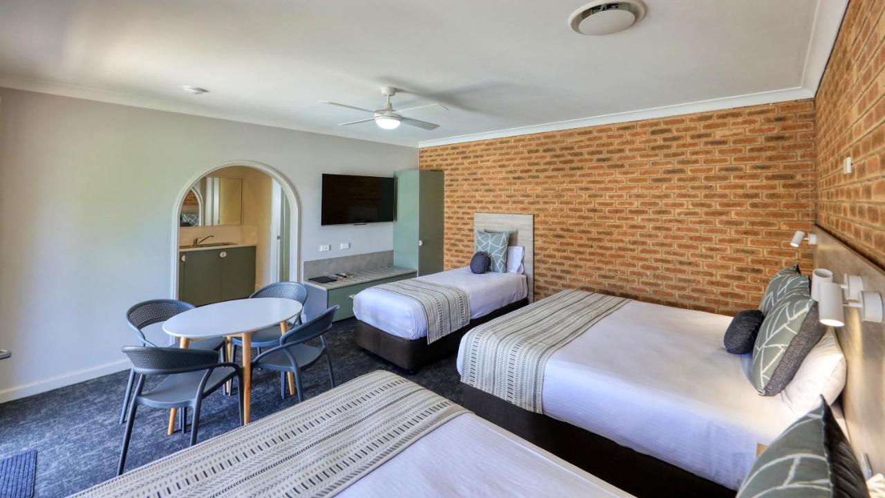 Hamilton Henry Parkes Motor Inn Eksteriør billede