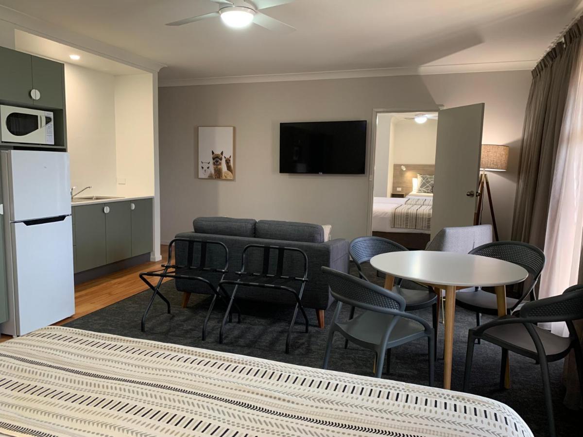 Hamilton Henry Parkes Motor Inn Eksteriør billede